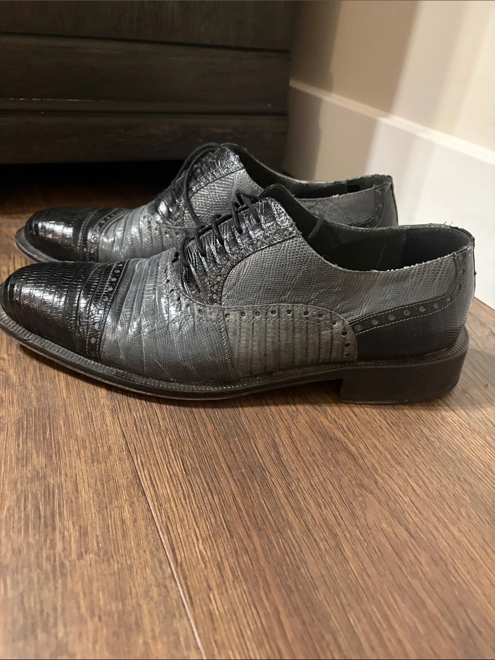 David Eden Men's Two-Tone Black and Gray Lace-Up Oxfords